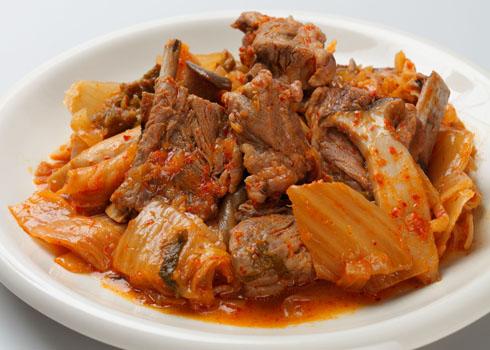 豚スペアリブの韓国キムチ煮込みのイメージ写真