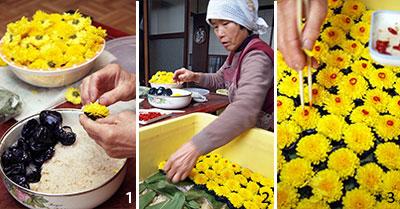 1：下漬けしたナスにご飯と糀を混ぜたものを少量のせ、菊の花でふたをする<br />
2：山から採ってきた笹を敷いた樽に、手際よく花ずしを並べていく小林さん<br />
3：鷹のつめの輪切りをのせて仕上げる。漬け込み期間は５０日程度